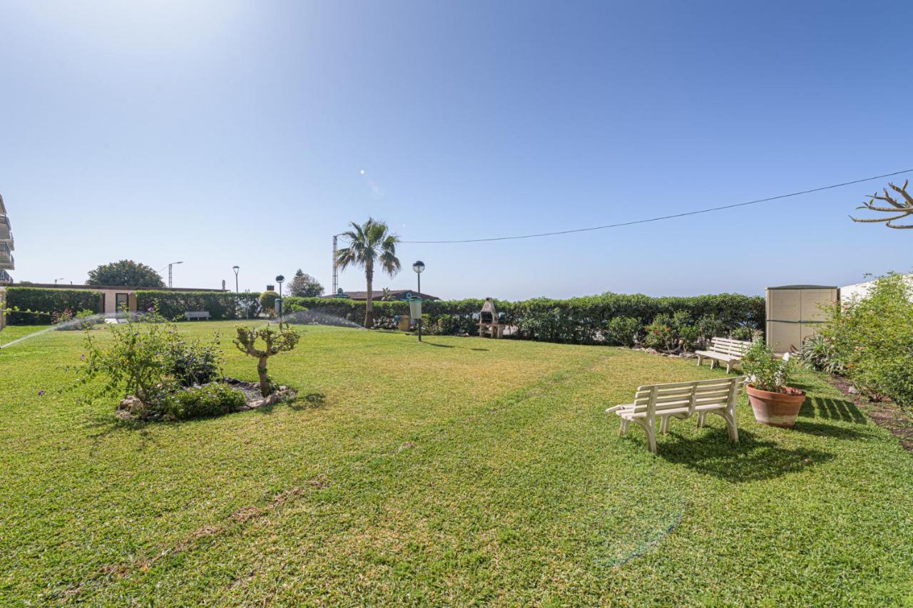 Wintowinrentals Amazing Front Sea View & Relax Torre de Benagalbon Eksteriør billede